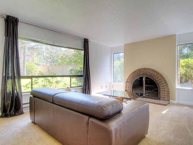 Property Photo:  709 143rd NE 25  WA 98007 