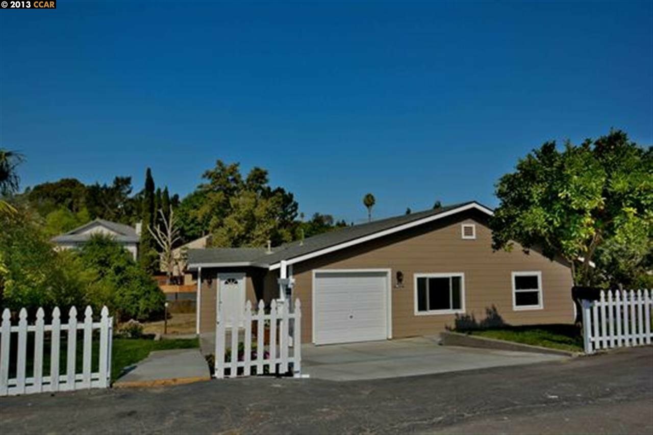 Property Photo:  767 Kelly Avenue  CA 94553 