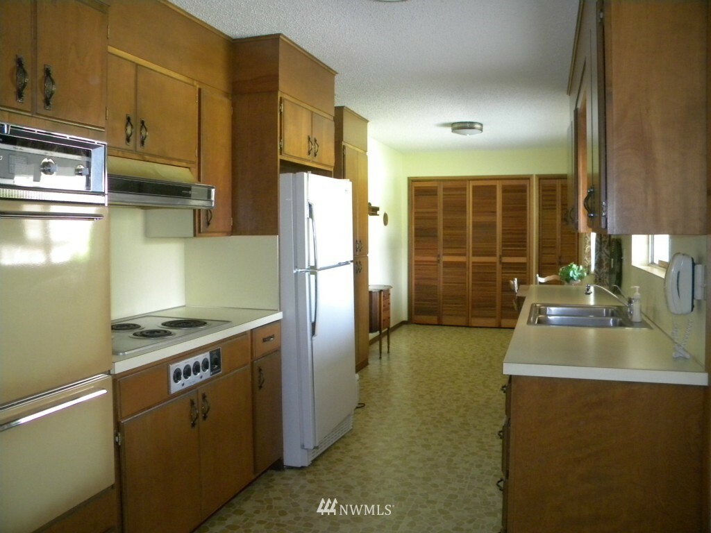 Property Photo: 207 Cedar Street WA 98815