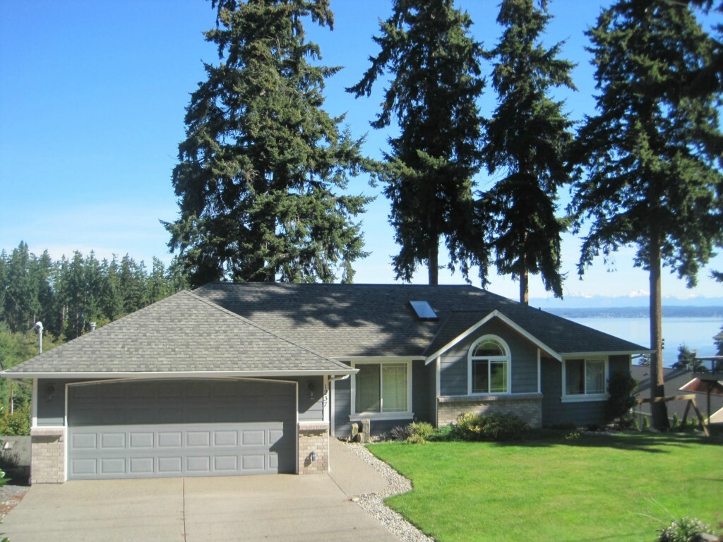 Property Photo:  1237 S East Camano Dr  WA 98282 