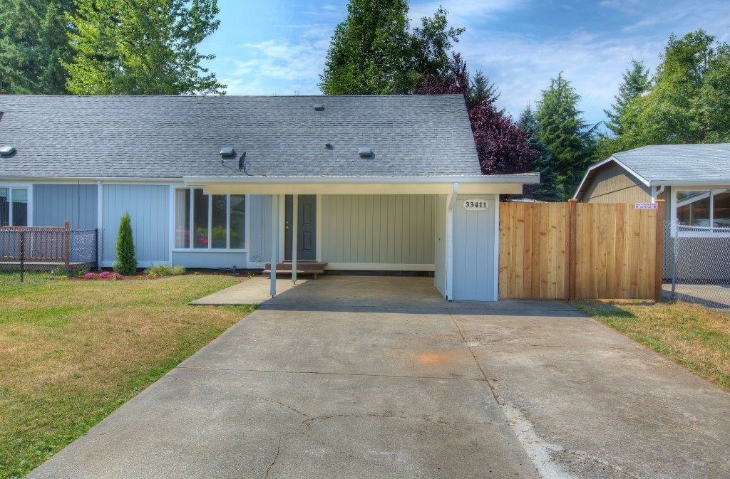 Property Photo: 33411 26th Ave SW WA 98023