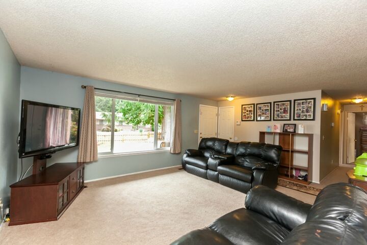 Property Photo: 5707 Parkside Dr WA 98270