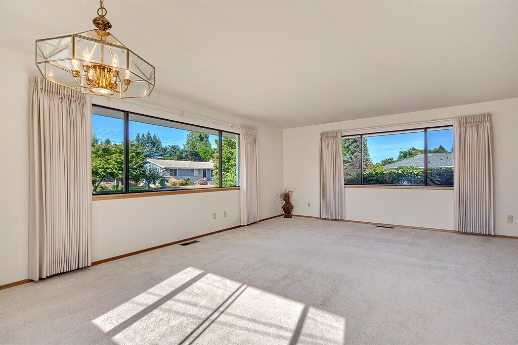 Property Photo: 10505 NE 195th St WA 98011