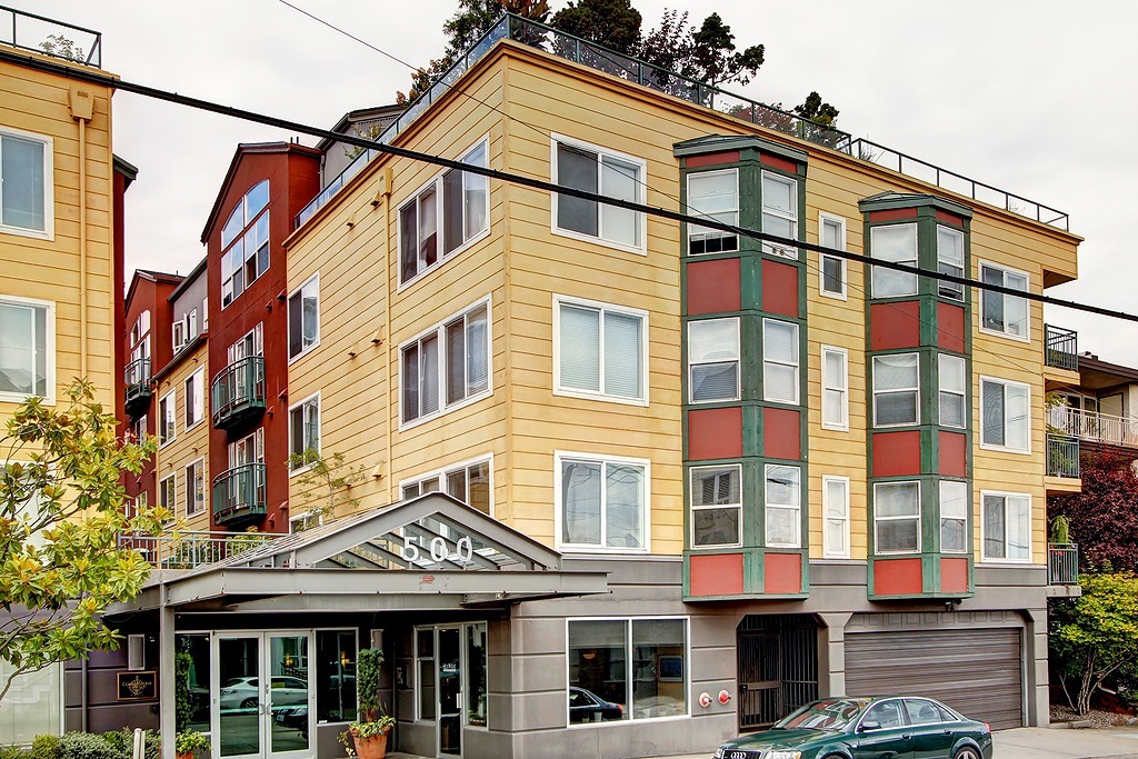 Property Photo:  500 Aloha St E209  WA 98109 