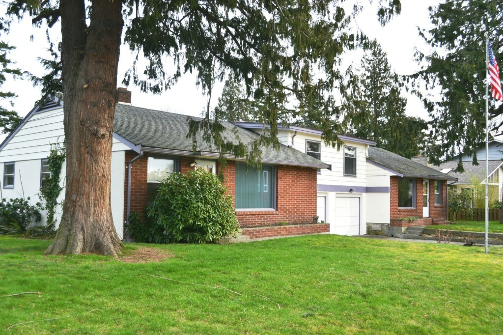 Property Photo:  2926 Kulshan St  WA 98225 