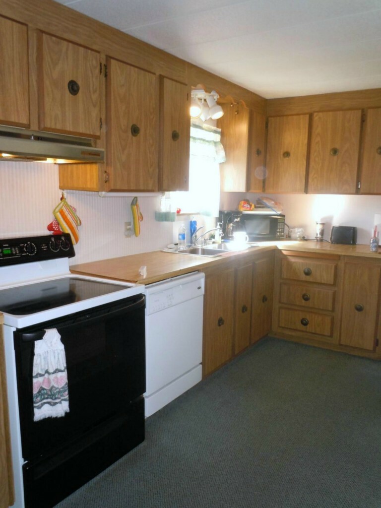 Property Photo: 6521 SE Mile Hill Dr 11 WA 98366