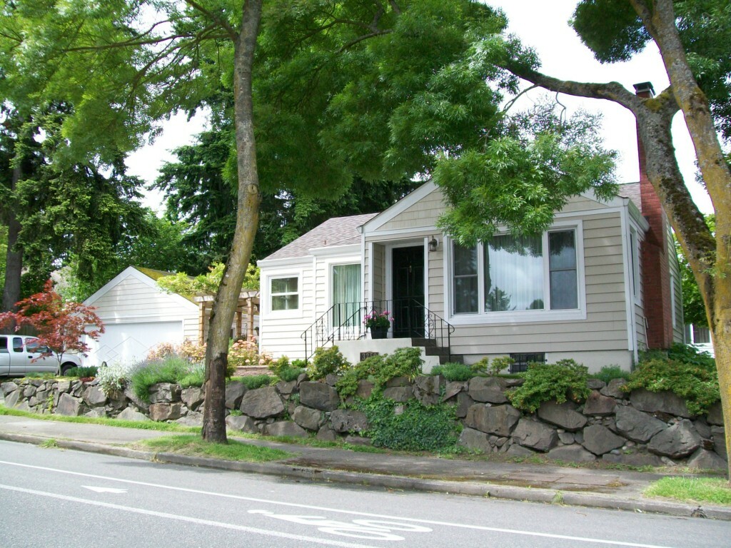 3259 NE 98th St  Seattle WA 98115 photo