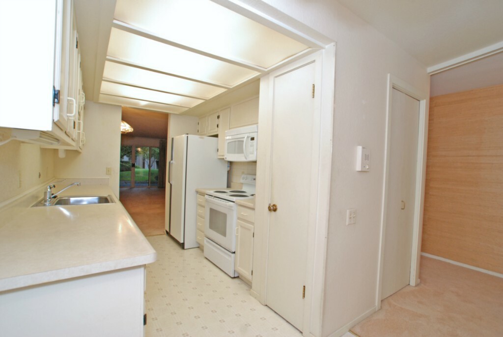 Property Photo: 13730 15th Ave NE D101 WA 98125