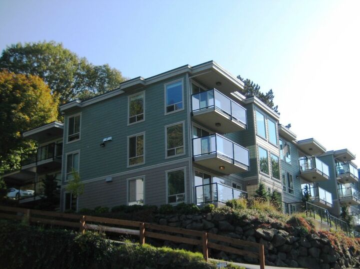 3204 81st Place SE B101  Mercer Island WA 98040 photo