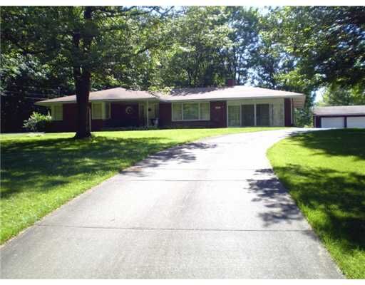 Property Photo:  333 Willowbrook Drive  PA 15052 