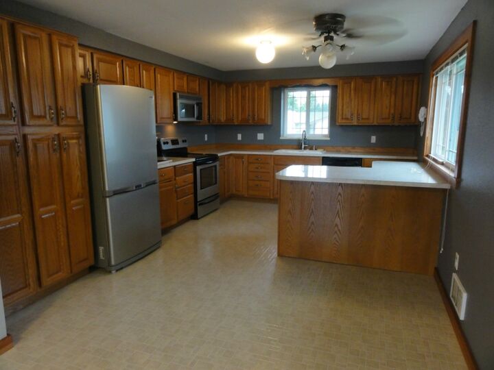 Property Photo:  550 Charwilla  WA 98022 