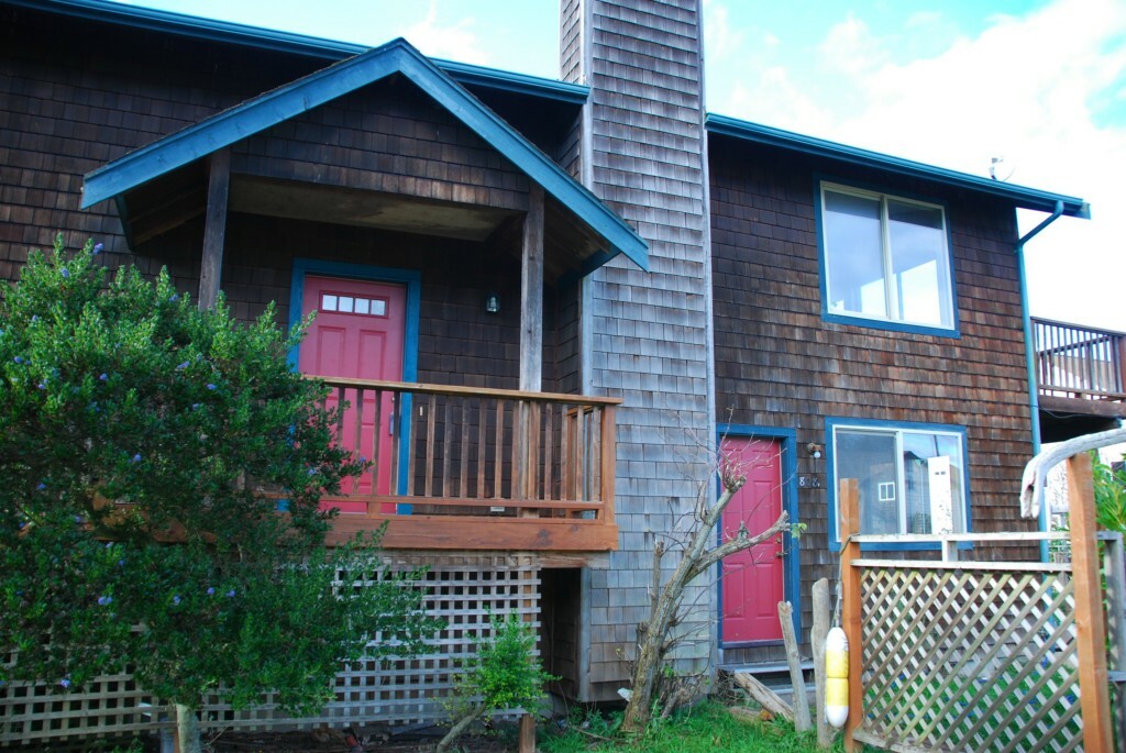 Property Photo:  808 56th St  WA 98368 