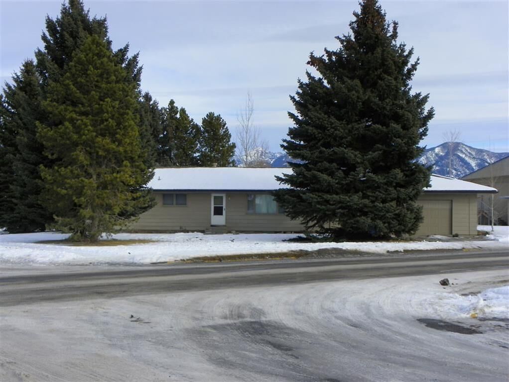 Property Photo: 1921 W Koch MT 59718