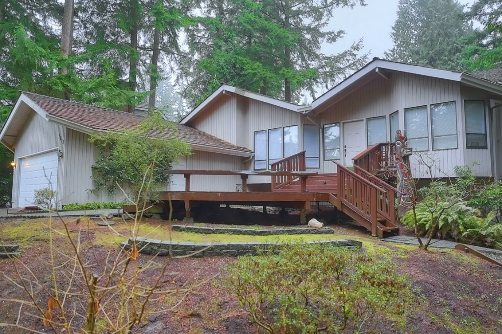 Property Photo:  2073 211th Ave NE  WA 98074 