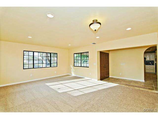 Property Photo:  9218 Paramount Boulevard  CA 90240 