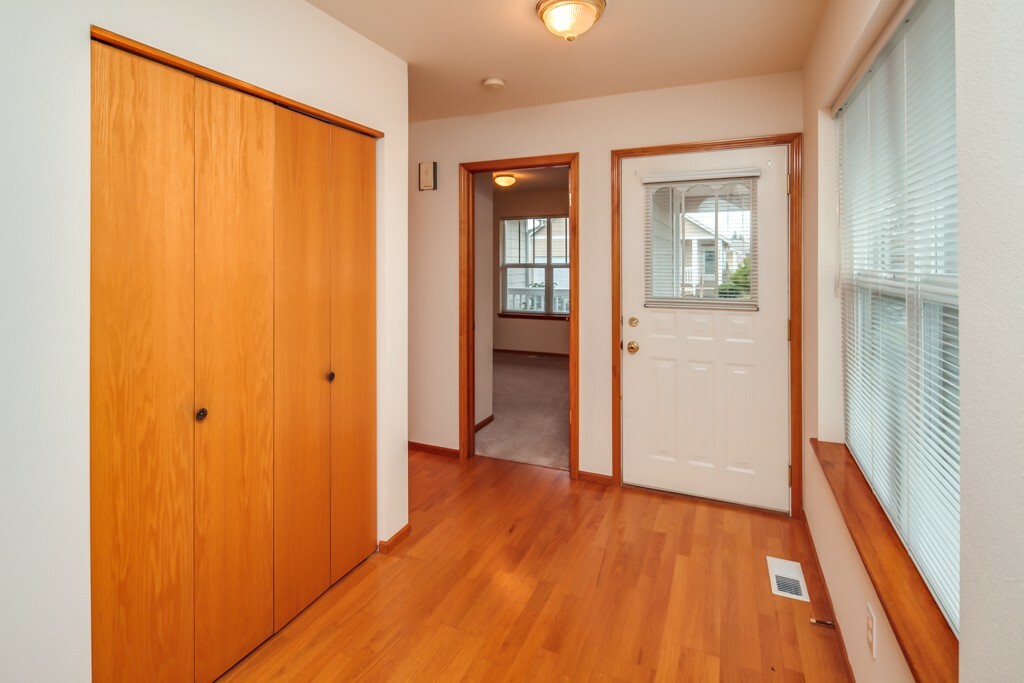 Property Photo: 5624 Correll Dr WA 98248