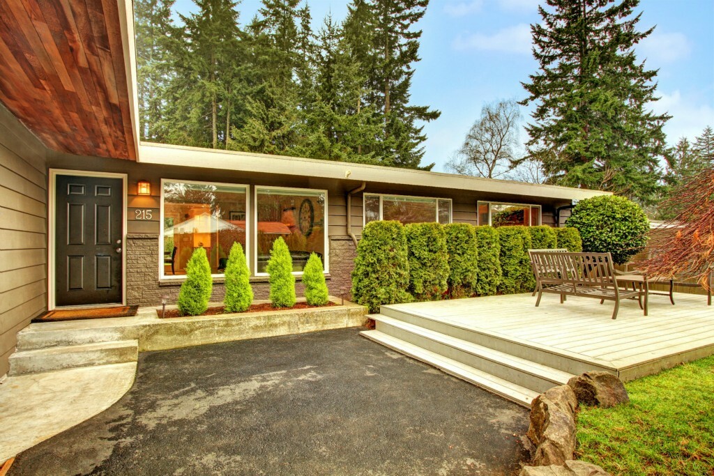 Property Photo:  215 NW 198th St  WA 98177 