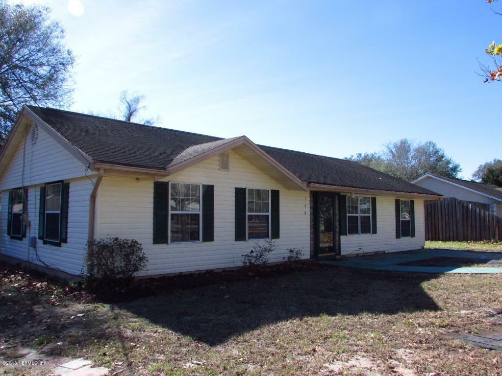 Property Photo:  109 Jackson Circle  FL 32178 