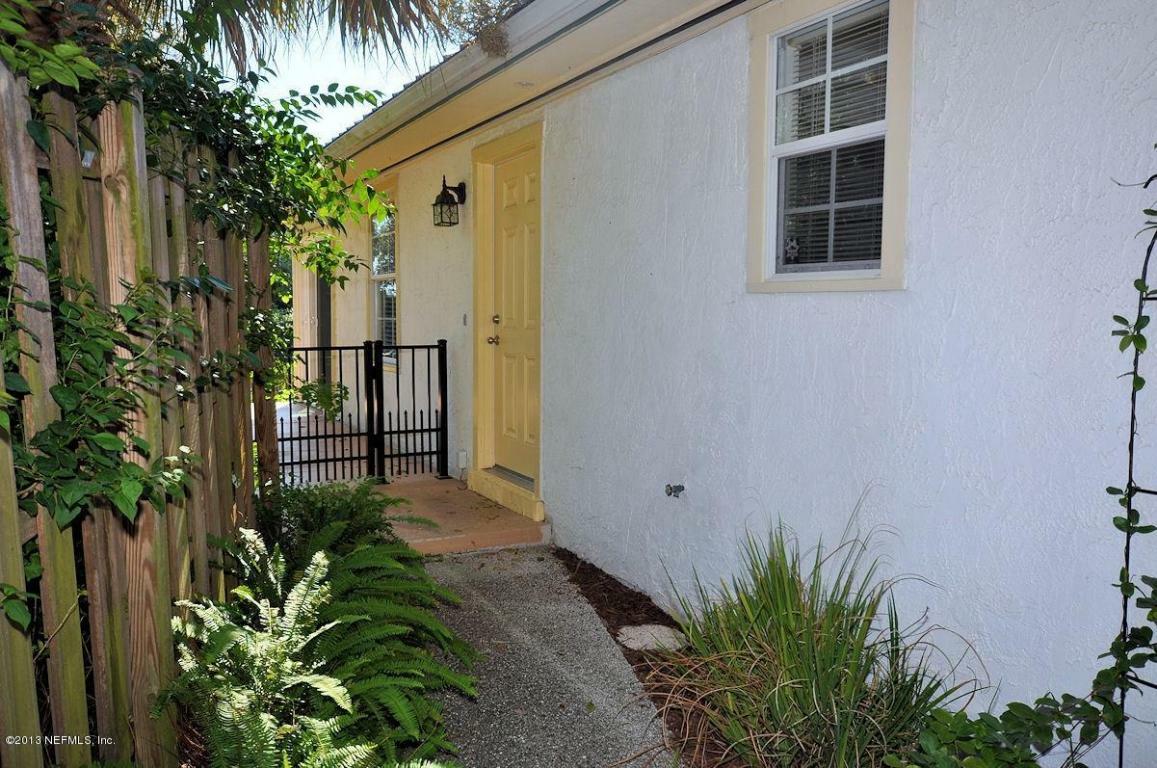 Property Photo:  6658 Putnam Street  FL 32080 