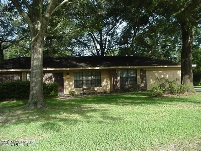 Property Photo:  140 Nancy Place  FL 32177 
