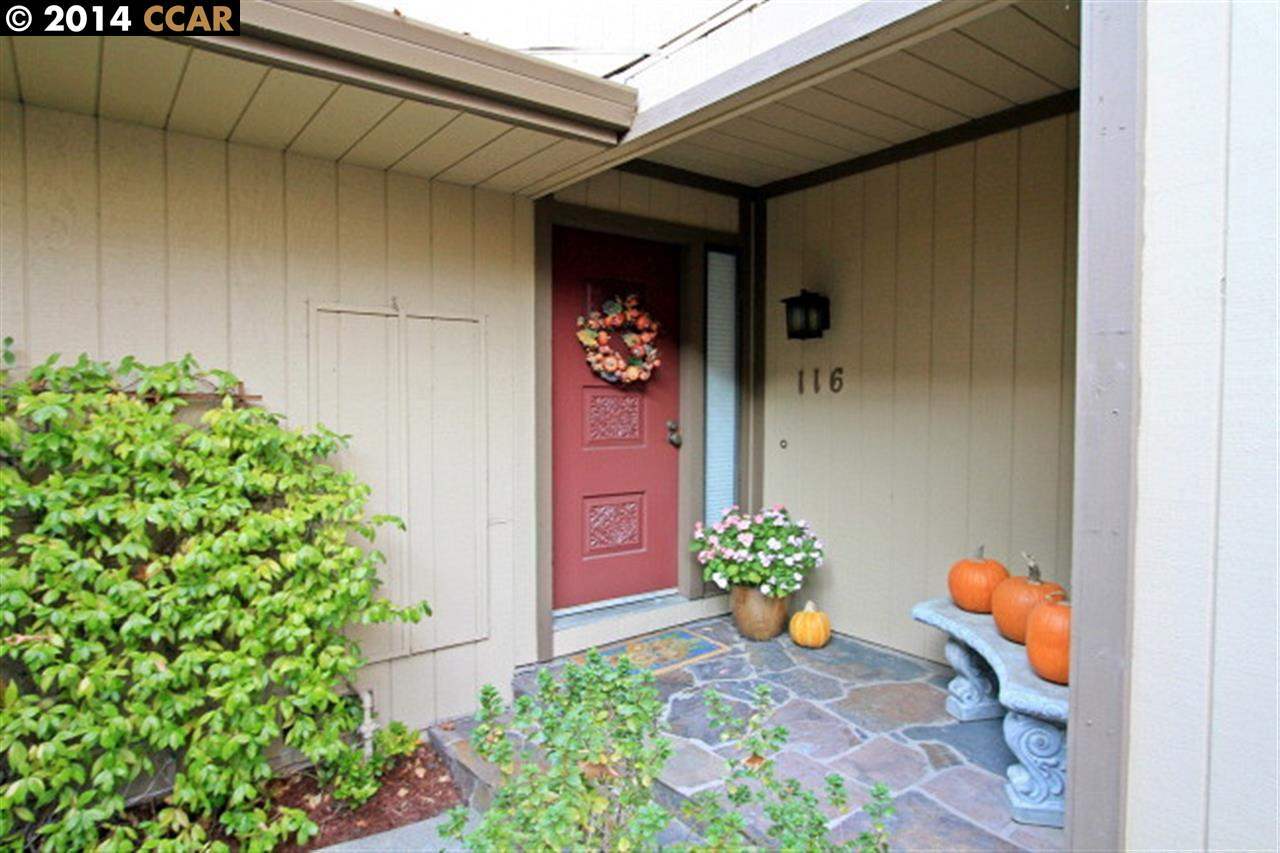 Property Photo: 116 Alamo Sq CA 94507-1927