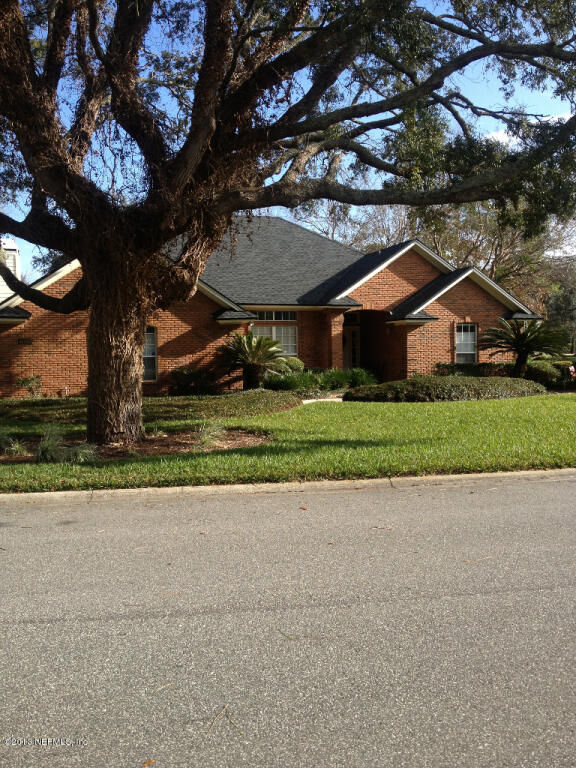 Property Photo:  4033 Mission Hills Circle W  FL 32225 