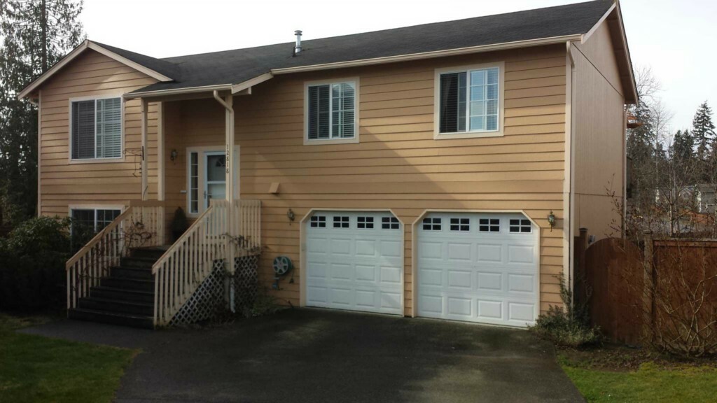 Property Photo:  12818 118th Avenue Ct E  WA 98374 