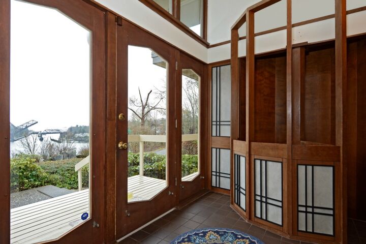 Property Photo:  5403 42nd Avenue W  WA 98199 