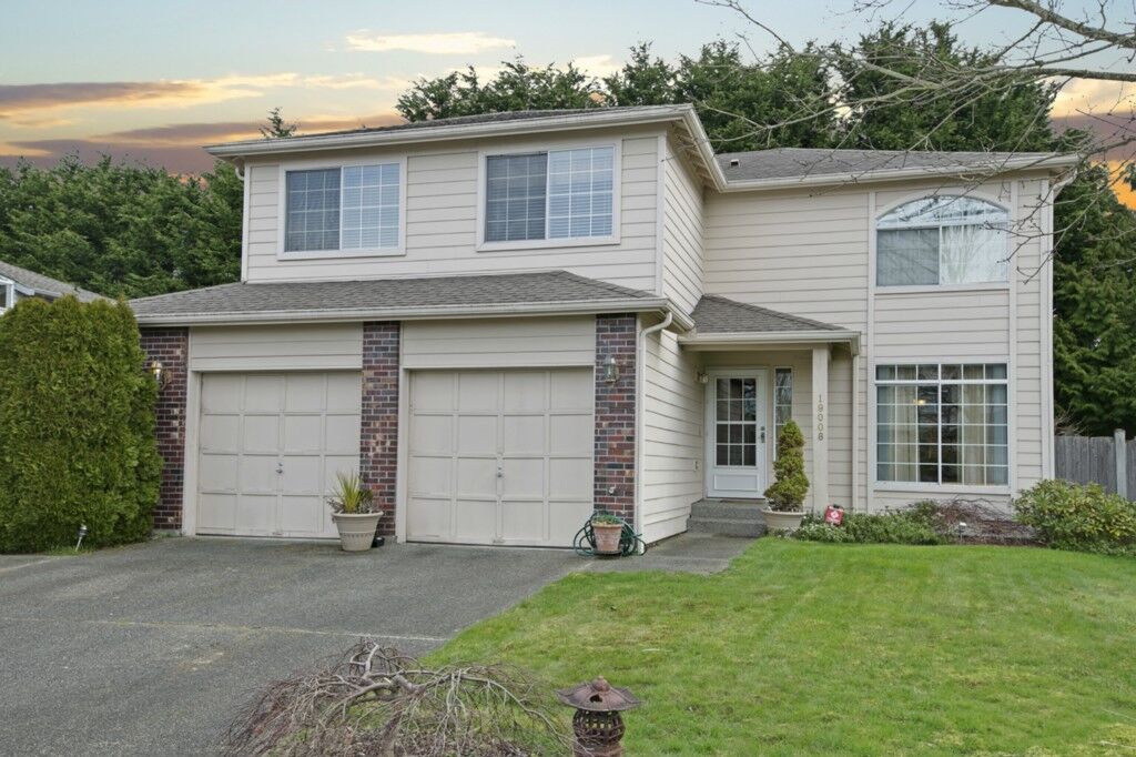 Property Photo:  19008 114th Court SE  WA 98055 