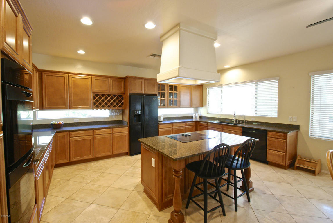 Property Photo:  1625 E Coconino Drive  AZ 85249 