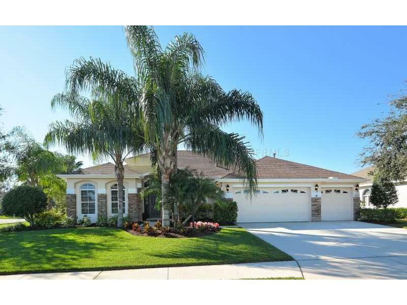 Property Photo: 7606 Heyward Circle FL 34201