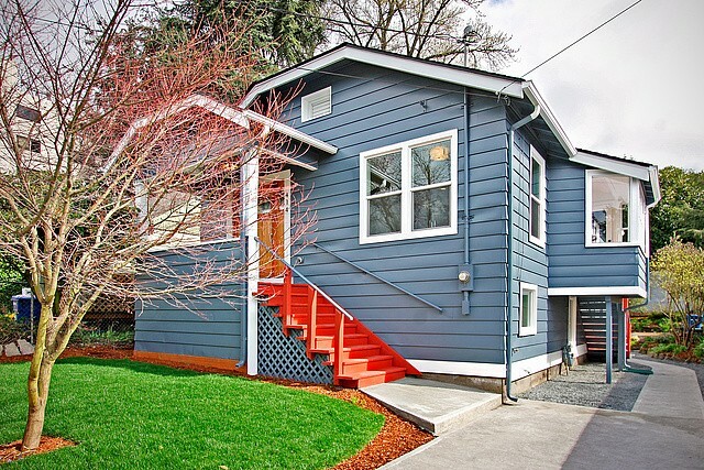 Property Photo:  414 14th Ave  WA 98122 