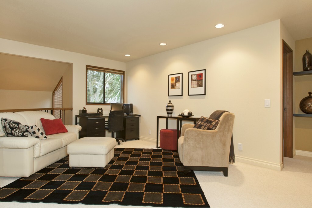 Property Photo: 11701 Stendall Dr N WA 98133