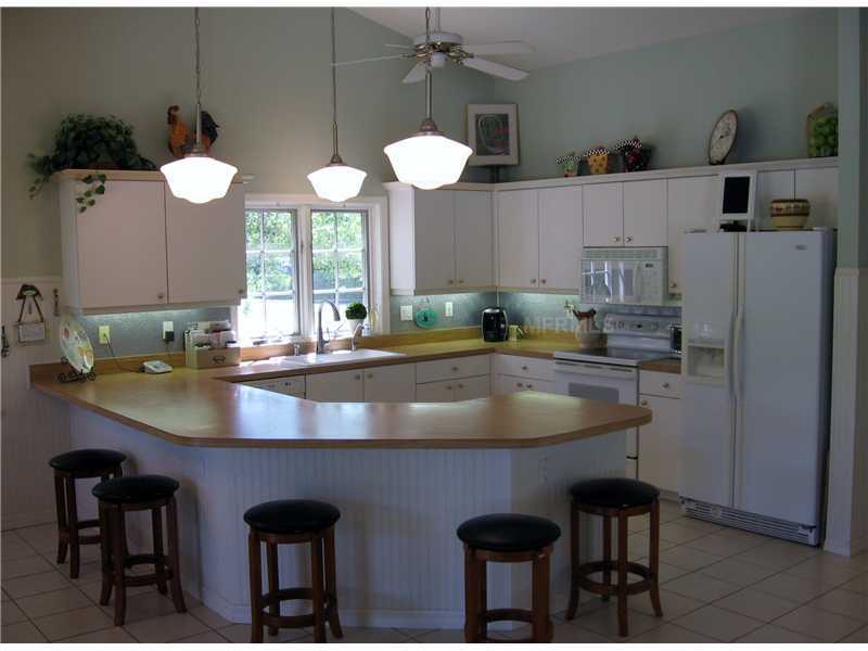 Property Photo:  1320 Oak Point Court  FL 34292 