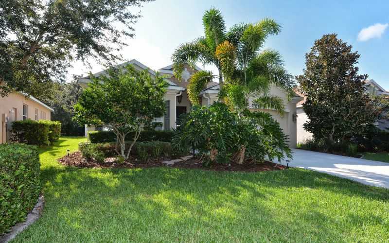 Property Photo: 8162 Indigo Ridge Terrace FL 34201