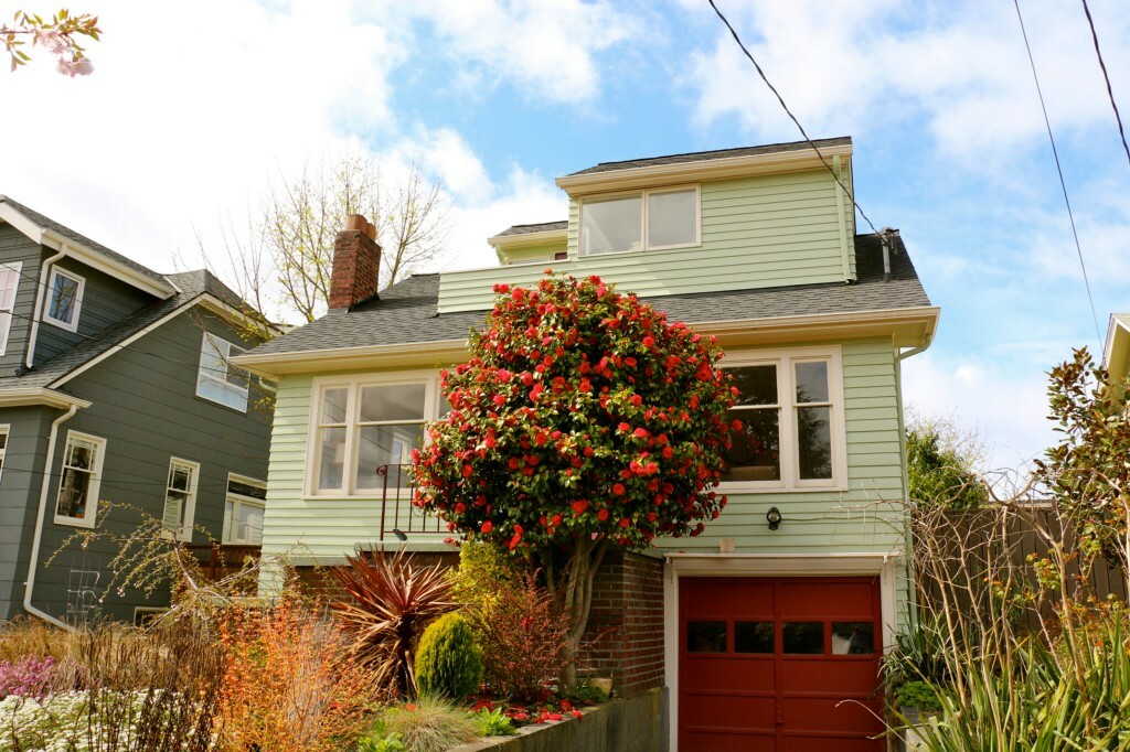 Property Photo:  4209 Francis Ave N  WA 98103 