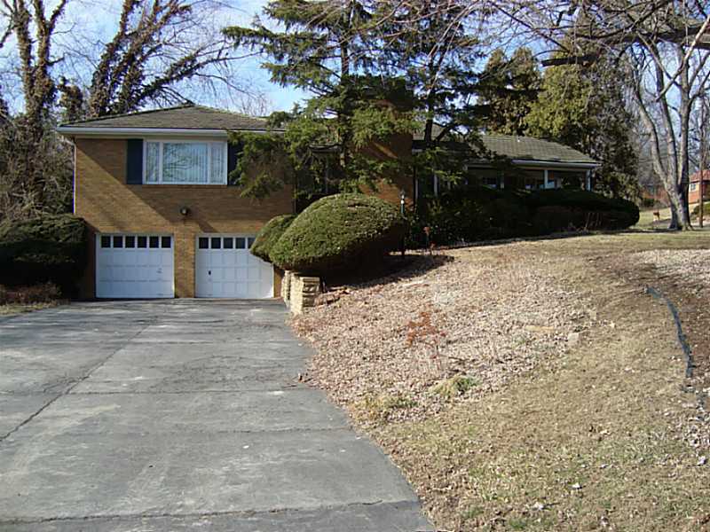 Property Photo:  96 Southern Hilands Dr  PA 15241 