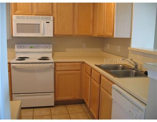 Property Photo:  3015 Chianti Court 207  FL 34237 