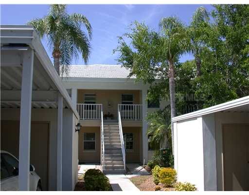 Property Photo: 431 Cerromar Lane 447 FL 34293
