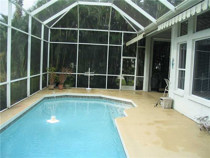 Property Photo:  6518 Waters Edge Way  FL 34202 