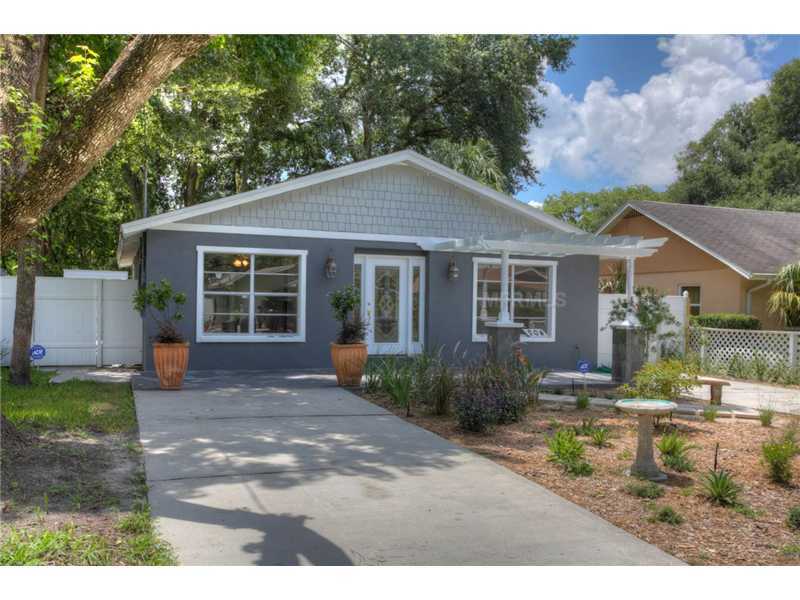 Property Photo:  204 W Flora Street  FL 33604 