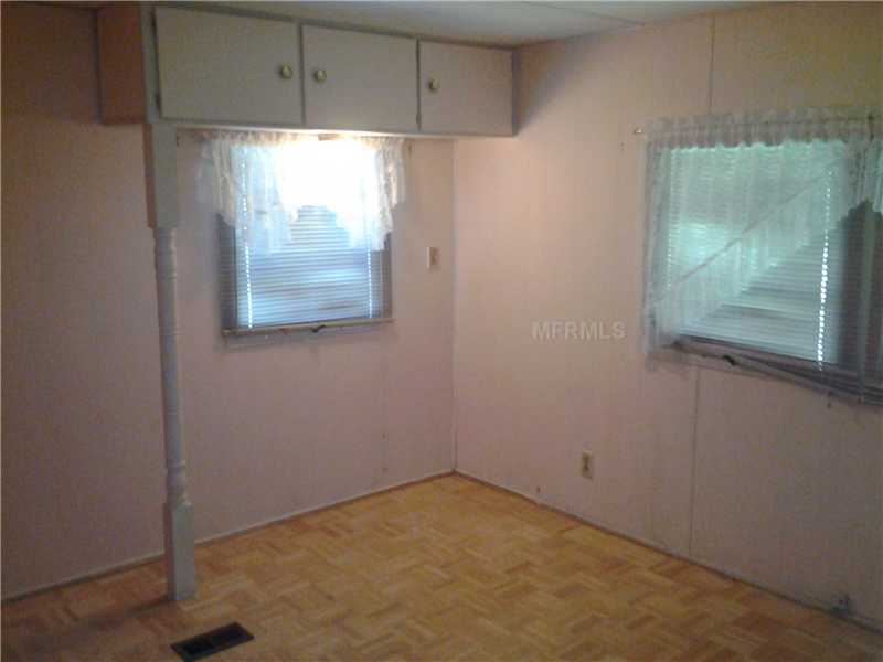 Property Photo:  506 Domino Drive N  FL 33570 