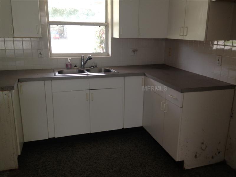 Property Photo:  4132 Winthrop Street  FL 34232 
