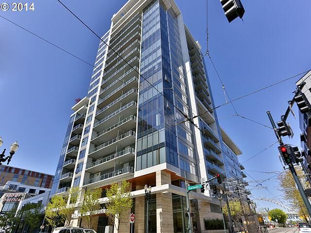Property Photo:  1001 NW Lovejoy St 207  OR 97209 