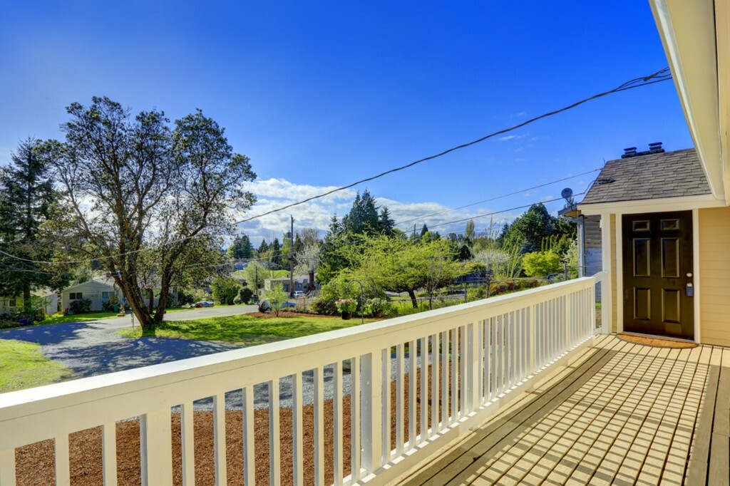 Property Photo:  11050 24th Place SW  WA 97146 