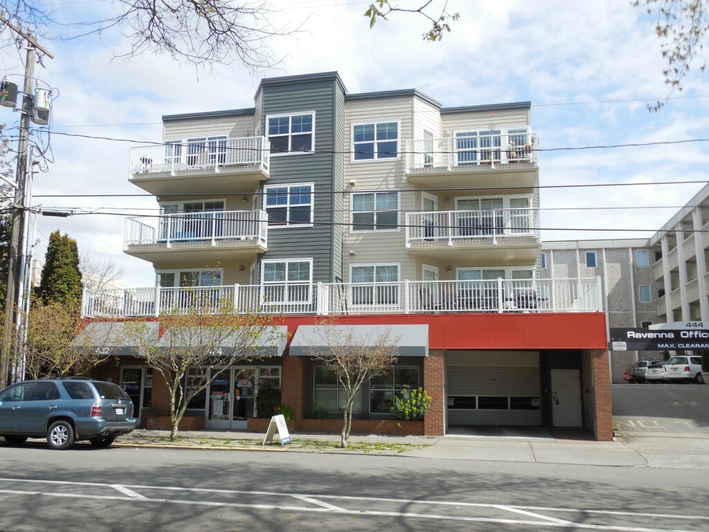 Property Photo: 432 NE Ravenna Blvd 403 WA 98115