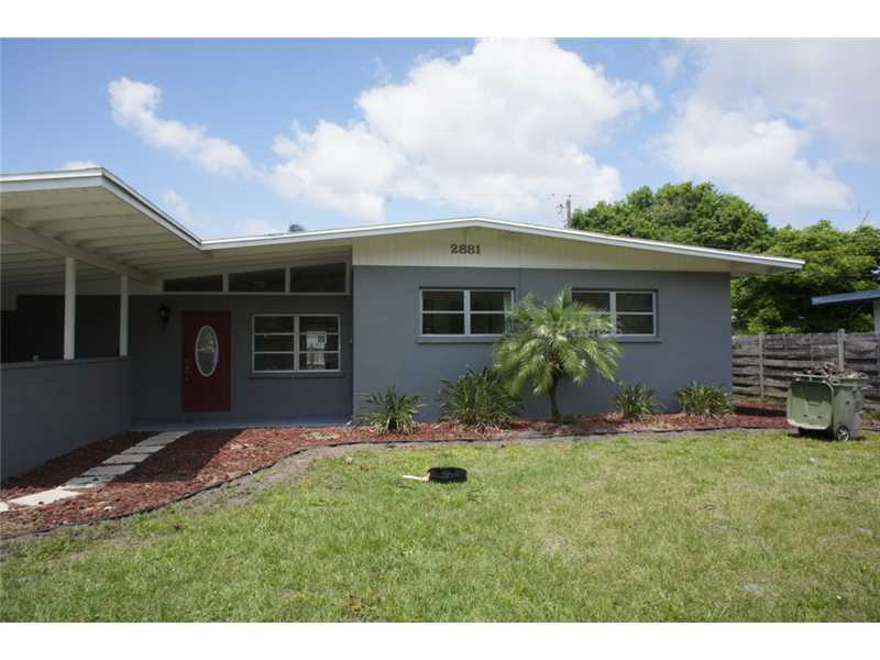 Property Photo:  2881 Wood Street  FL 34237 