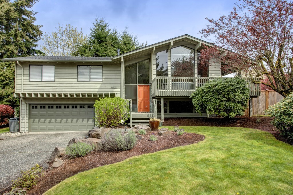 Property Photo: 4632 141st Ct SE WA 98006