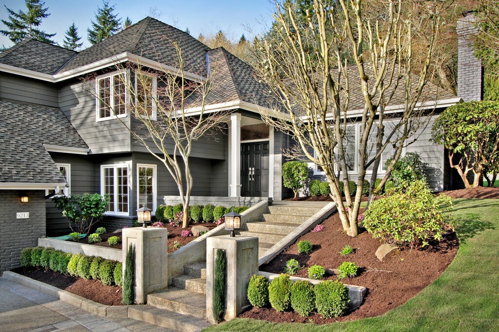 Property Photo: 9213 SE 68th WA 98040