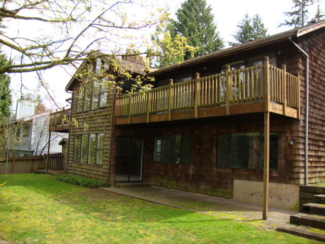 Property Photo:  15806 SE 50th St  WA 98006 
